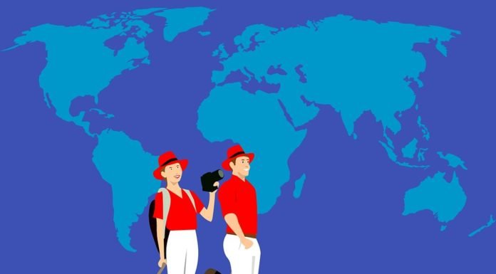 Aerolínea busca a una pareja para que viaje por el mundo gratis y además con un sueldo millonario.