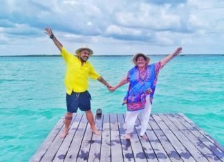 Extrañó a su mamá en su viaje, así que se la llevó a mochilear por todo México