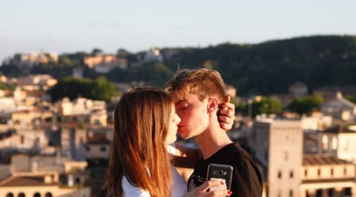 Agencia de viajes ofrece paquete para contratar ‘novio de Instagram’ por un día por 1.233 dólares