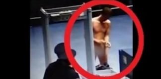 Un hombre se queda completamente desnudo frente al mostrador de Ryanair tras perder su vuelo en el Aeropuerto Barcelona-El Prat