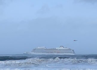 Al menos 10 personas resultaron heridas luego que crucero Viking sky fuera golpeado por enormes olas en Noruega