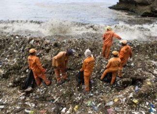 Olas de basura invaden las “paradisíacas” playas de Montesinos en República Dominicana