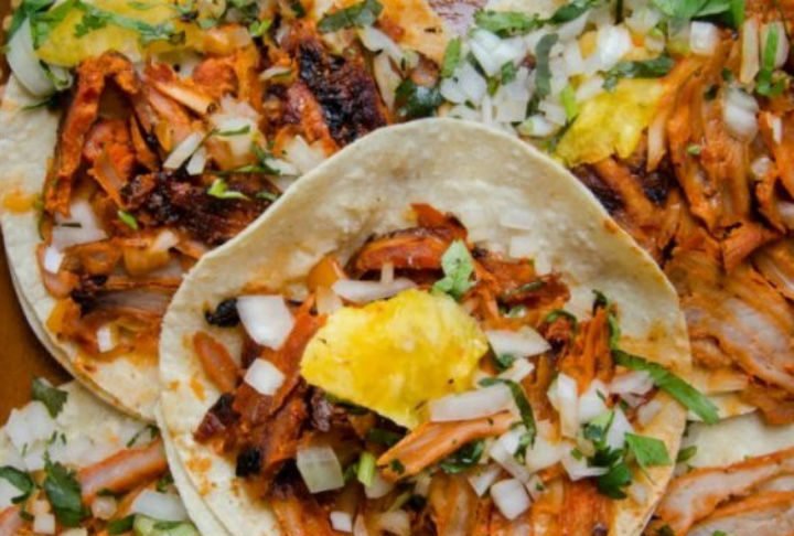 Los tacos al pastor son reconocidos como el mejor platillo del mundo
