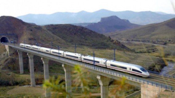 China podría asociarse con Perú y Bolivia en megaproyecto de tren bioceánico