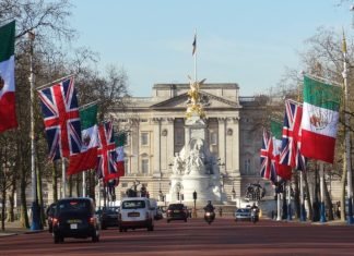 Palacio de Buckingham abrirá sus puertas en el verano