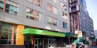 Estudiante de Nueva York recibirá 60 millones de dólares de indemnización por quemarse con un experimento