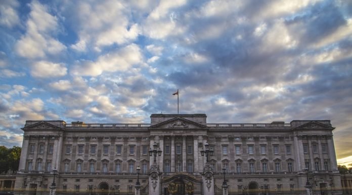 El Palacio de Buckingham está contratando un chef residente, y el salario podría sorprenderlo