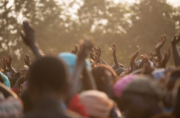Los grifos se secan en la capital de Zimbabwe, dejando a 2 millones de personas con agua solo una vez por semana