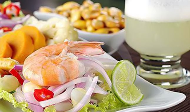 Ceviche y pisco sour son calificados como lo mejor de la gastronomía chilena, según medio inglés