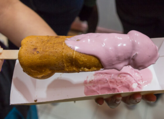 La Pollería, un local en Madrid que vende wafles en forma de pene