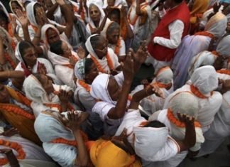 India confina a sus 1.300 millones de habitantes por el coronavirus