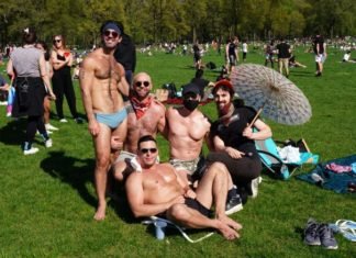 Miles de neoyorquinos abarrotan Central Park sin miedo a un posible rebrote