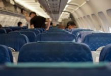 Comprar un pasaje de avión 119 días antes asegura el precio más bajo