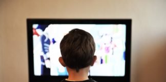 ¿Cómo instalar Netflix en televisores que no son modernos?