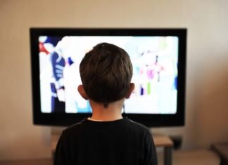 ¿Cómo instalar Netflix en televisores que no son modernos?