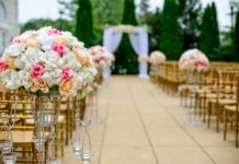 Todos esperaban a la novia… pero nadie imaginó quién entraría primero al altar